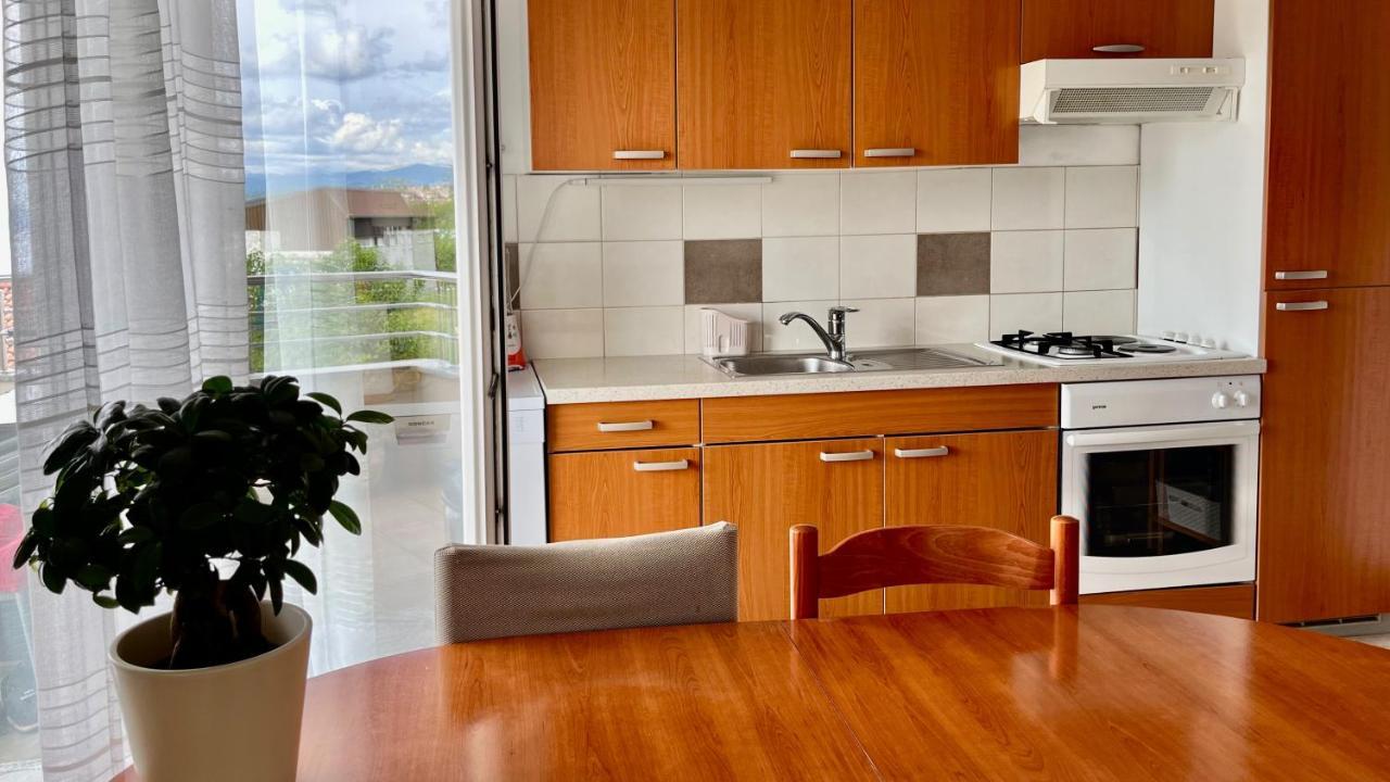 Peachy House Apartment Рийека Екстериор снимка