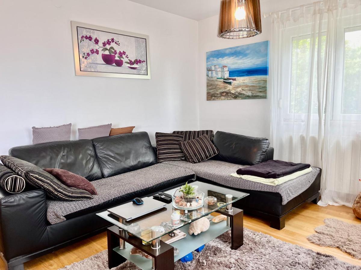 Peachy House Apartment Рийека Екстериор снимка