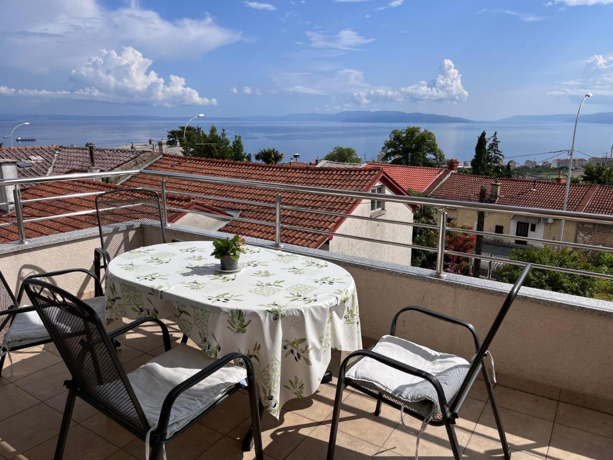 Peachy House Apartment Рийека Екстериор снимка